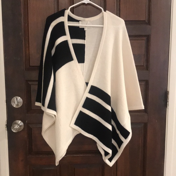 Brochu Walker one size alpaca sweater - Picture 2 of 6